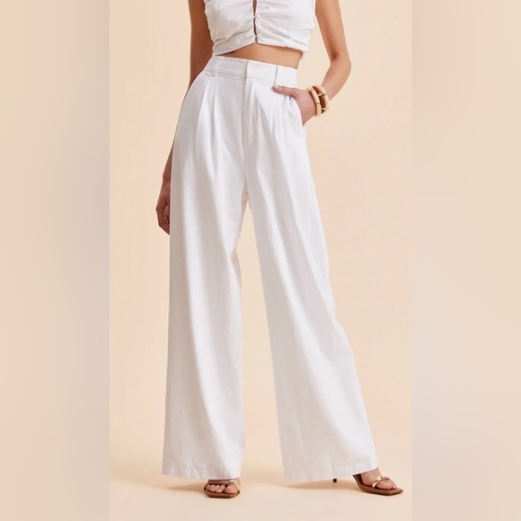 Commense Pants - 436. Commense Wide Leg White High-Rise Pants. NWT!